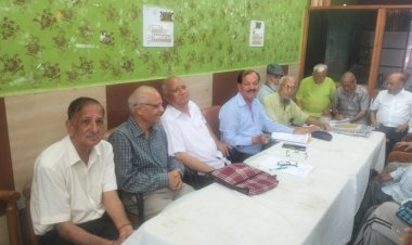 एच.पी.एस. ई. बी. पेंशनर कल्याण संघ नाहन की मासिक बैठक आयोजित