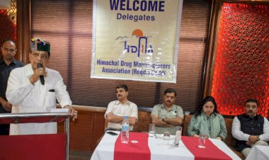 बेहतर स्वास्थ्य सेवाएं प्रदान करने के लिए प्रतिबद्धता के साथ कार्य कर रही प्रदेश सरकार - डॉ. शांडिल