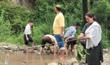 आपदा प्रभावित क्षेत्रों में सर्व स्वयंसेवक निभा रहे उल्लेखनीय भूमिका, प्रभावितों को सुरक्षित निकालने से लेकर राहत व पुनर्वास कार्यों में निरंतर मिल रहा सहयोग