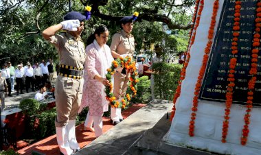 नाहन :कारगिल विजय दिवस पर देश के अमर शहीदों को दी श्रद्धांजलि