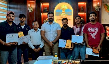 युवाओं ने रोपे 250 पौधे, उपायुक्त जतिन लाल ने किया सम्मानित