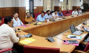 जल जीवन मिशन और ज़िला स्वच्छता मिशन की समीक्षा बैठक आयोजित