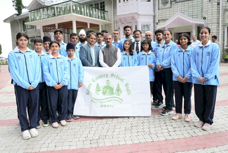 मुख्यमंत्री ने जापान में आयोजित होने वाली कराटे प्रतियोगिता में भाग लेने वाले भारतीय खिलाड़ियों को शुभकानाएं दीं