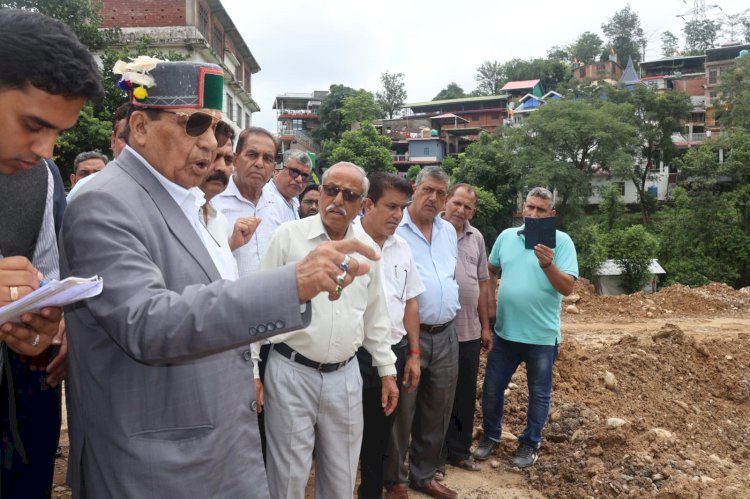 धर्मपुर दौरे पर पहुंचे स्वास्थ्य एवं परिवार कल्याण मंत्री, आपदा प्रभावित क्षेत्रों का लिया जायजा