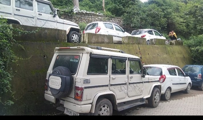 ज्वलंत मुद्दा :मेडिकल कॉलेज के लिए सरकार.. पहले पार्किंग की सुविधा तो दीजिए, फिर चालान करें...