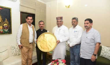 मुख्यमंत्री ने केंद्रीय पर्यावरण, वन एवं जलवायु परिवर्तन मंत्री से भेंट की