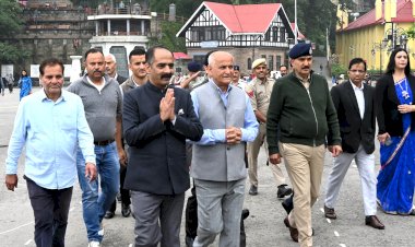 रिज पर पुष्पांजलि अर्पित कर मनाई डॉ परमार की 119वीं जयंती