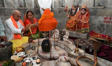 राज्यपाल ने ऐतिहासिक मार्कंडेय मंदिर में पूजा-अर्चना की