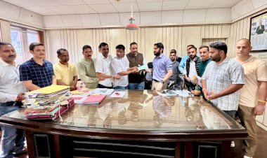 मंडी आपदा पीड़ितों की मदद के लिए आगे आया राजा वीरभद्र सिंह फाउंडेशन