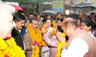 मुख्यमंत्री ने राज्य स्तरीय वन महोत्सव का शुभारम्भ किया