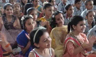 अरिहंत इंटरनेशनल विद्यालय में कृष्ण जन्माष्टमी व स्वतंत्रता दिवस की धूम ।