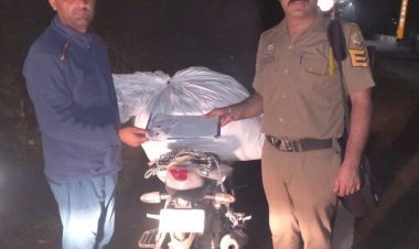 यमुनानगर का बाइक पर सवार नशा तस्कर बाइक फैं क  हुआ फरार...24.645 किलो ग्राम अफीम के डोडे बरामद, एफआईआर दर्ज....