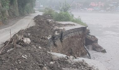 मुख्यमंत्री ने मंडी, कुल्लू और किन्नौर में भारी बारिश से उत्पन्न स्थिति की समीक्षा की
