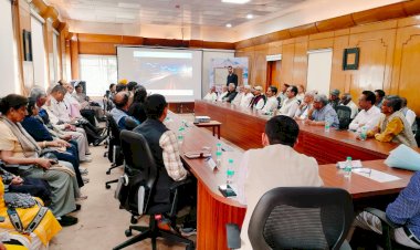 राष्ट्रीय वरिष्ठ नागरिक दिवस पर पेंशनभोगियों के लिए वित्तीय जागरूकता और स्वास्थ्य जांच शिविर आयोजित