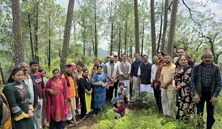 भाजपा ने शिमला ग्रामीण में आयोजित किया पौधारोपण कार्यक्रम, सिद्धार्थन ने लिया भाग