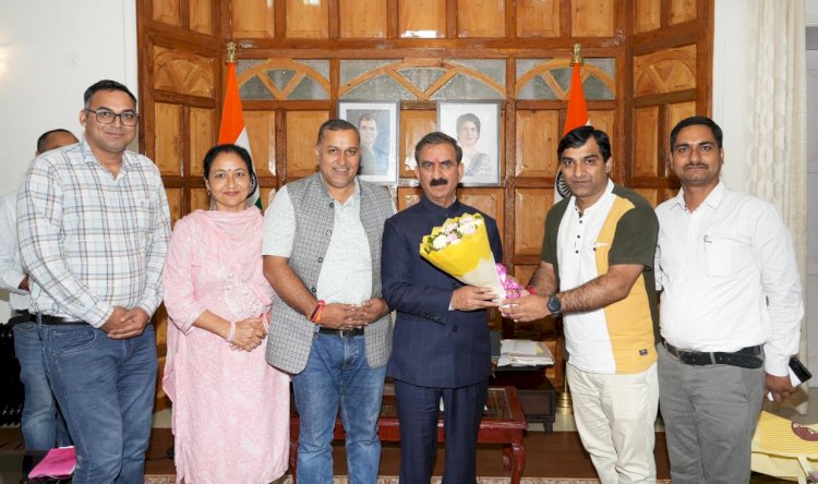 प्रदेश कंप्यूटर शिक्षक संघ की राज्य अध्यक्ष ने मुख्यमंत्री से भेंट की