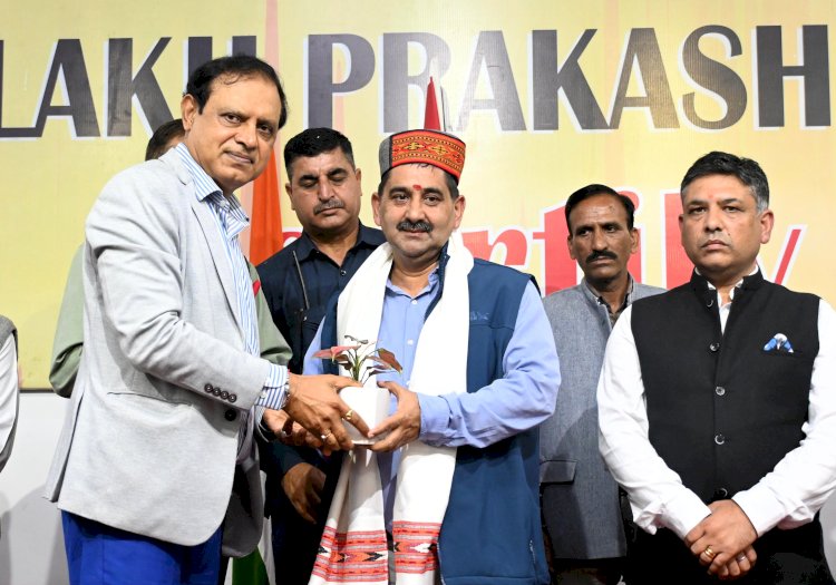 उप मुख्य सचेतक ने एपीजी विश्वविद्यालय में आयोजित पौधारोपण कार्यक्रम में की शिरकत