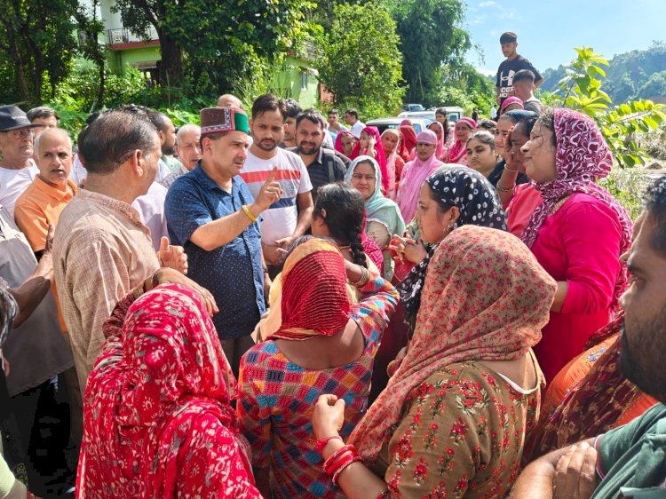 विधायक केवल पठानिया ने केटलू और खरीडी में हालात का लिया जायजा