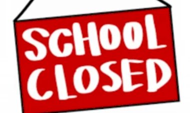 यह कैसा आपदा प्रबंधन: फील्ड में शिक्षक भी नदी नाले पार कर स्कुलों में आता है..सरकार अपने फैसले पर पुनर्विचार करे..