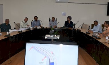 भारतीय राष्ट्रीय राजमार्ग प्राधिकरण के अधिकारियों के साथ जिला प्रशासन ने की बैठक