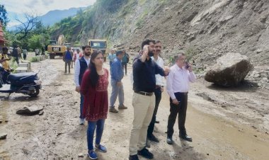 नौ मील से कुल्लू की ओर फोरलेन मार्ग बहाल, वाहनों की आवाजाही शुरू - गुरसिमर सिंह