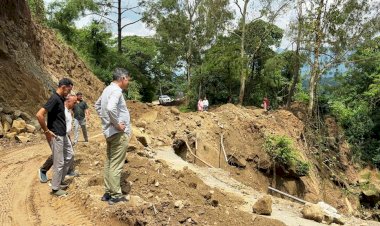 अधिकारी बंद सड़कों व पेयजल योजनाओं को युद्ध स्तर पर करें बहालः राजेश धर्माणी