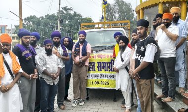 गुरुद्वारा दशमेश अस्थान और मोहल्ला गोविंदगढ़ की संगत ने पंजाब बाढ़ पीड़ितों की सहायता के लिए भेजी राहत सामग्री