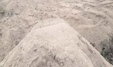 भगानी:  धर्मकांटा के सामने 150 टन अवैध रेत मिला, आरोपी धर्मकांटा मालिक पर एफआईआर दर्ज...