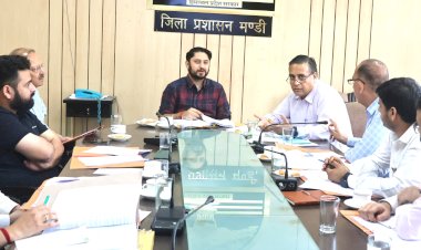 जिले की सभी औद्योगिक इकाइयों और संस्थानों को अधिक से अधिक अप्रेंटिस नियुक्त करने के निर्देश