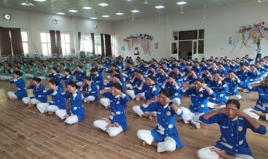 आयुर्वेद दिवस पर योग, स्वास्थ्य जांच शिविर एवं जागरूकता व्याख्यान का आयोजन