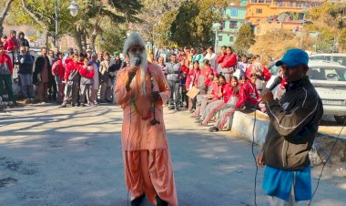 शिलाई और संगडाह  में फोक मीडिया कार्यक्रमों से दी योजनाओं की जानकारी