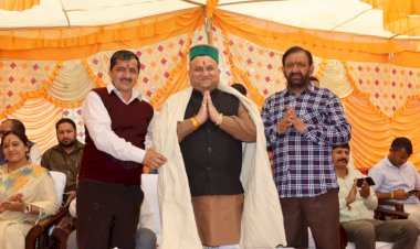 विधान सभा उपाध्यक्ष ने नोहराधार में 45 लाख से निर्मित पंचायत भवन का किया लोकार्पण