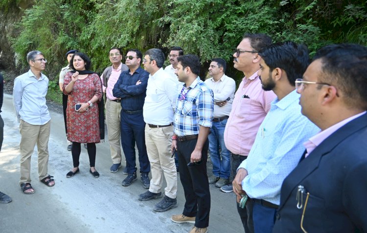 बंजार उपमंडल के आपदा प्रभावित क्षेत्रों का केंद्रीय टीम ने किया दौरा