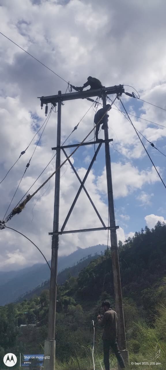बालीचौकी उपमंडल में आज देर रात तक लगभग सभी क्षेत्रों में विद्युत आपूर्ति बहाल होगी
