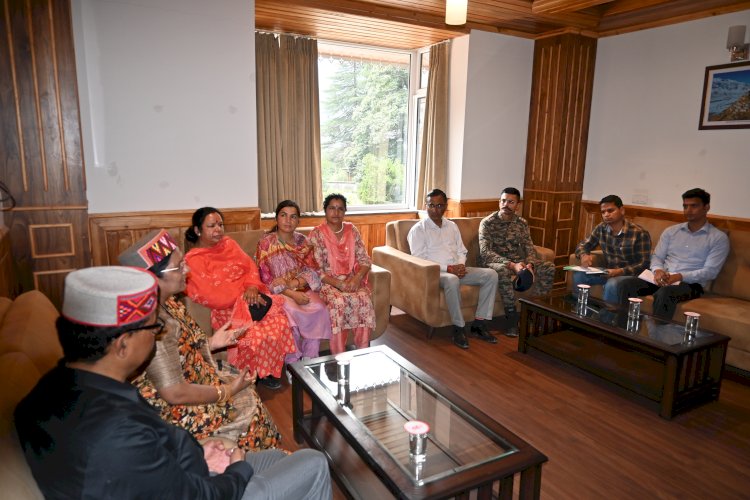 केंद्रीय राज्य मंत्री ने मनाली में आपदा से हुए नुकसान का जायजा लिया