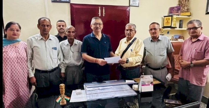 विधायक अजय सोलंकी से मिला पंचायत कौलांवाला भुड का प्रतिनिधिमंडल  भारी बारिश से कृषि भूमि कटाव के नुकसान की भरपाई की गुहार लगाई...