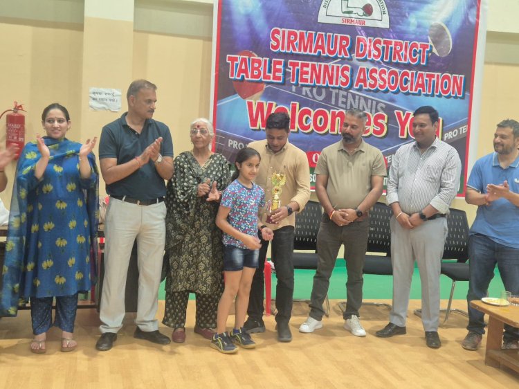 नाहन: डिस्ट्रिक्ट लेवल टेबल टेनिस टूर्नामेंट:अंडर- 9 वर्ग में आराध्या-परीशा बनी विनर-रनरअप..