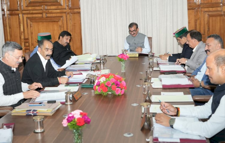 सरकार ने खोला नोकरियों का पिटारा: 200 मेडिकल अफ़सर,400 स्टाफ़ नर्स ,645 पटवारी (जॉब ट्रेनी )1602 बिजली मित्र रखे जायंगे.. मन्त्रिमण्डल ने मोहर लगाई..