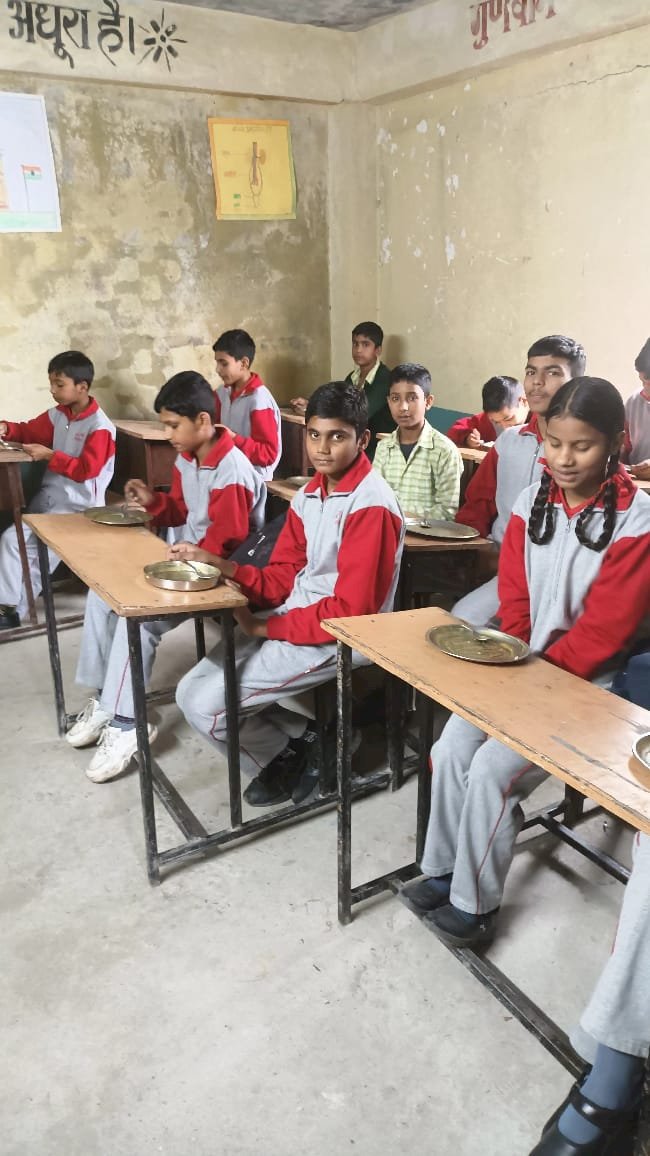 राज्य खाद्य आयोग द्वारा रूलदू भट्टा स्थित विद्यालयों एवं उचित मूल्य की दुकान का निरीक्षण