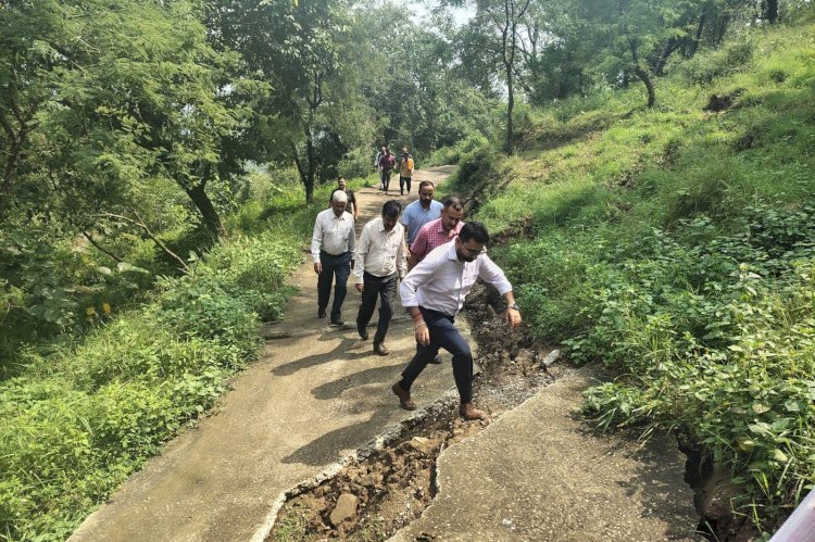 एडीसी ने सदोह के आपदा प्रभावित परिवार को दी फौरी राहत