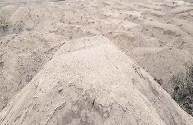 भगानी:  धर्मकांटा के सामने 150 टन अवैध रेत मिला, आरोपी धर्मकांटा मालिक पर एफआईआर दर्ज...