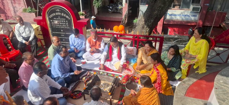 महाराजा अग्रसेन की प्रतिमा पर डा. बिन्दल ने माल्यार्पण किया