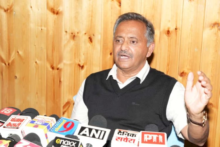 आठ वर्षों तक आमजन से जीएसटी लूट की जवाबदेही स्वीकार करे केंद्र सरकारः नरेश चौहान