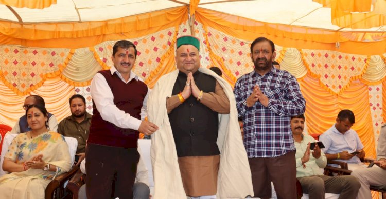 विधान सभा उपाध्यक्ष ने नोहराधार में 45 लाख से निर्मित पंचायत भवन का किया लोकार्पण