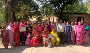 आंगनबाड़ी केंद्र जाहू कलां में अन्नप्राशन व गोदभराई कार्यक्रम आयोजित