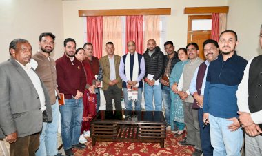 48 घंटे में ही मुख्यमंत्री भूले स्वo वीरभद्र सिंह का सबक, 28 स्कूलों को लगाया ताला : जयराम ठाकुर