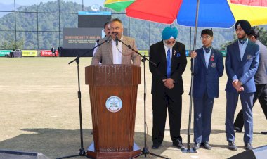 आगामी शैक्षणिक सत्र से प्रथम चरण में 100 स्कूलों को सीबीएसई पाठ्यक्रम पर  किया जाएगा संचालित - रोहित ठाकुर