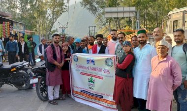 सुरक्षित भवन निर्माण व आपदा प्रबंधन के लिए कलाकारों ने लोगों को किया जागरूक