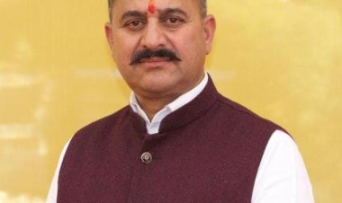 सड़कों पर सड़ रहा HPMC का सेब: राकेश डोगरा ने शिमला ज़िला के मंत्रियों पर साधा निशाना।