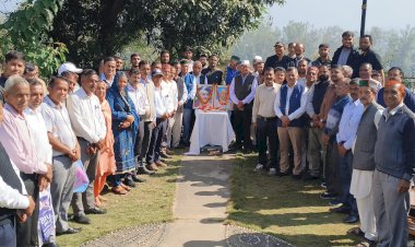 राष्ट्रीय संकल्प दिवस पर इंदिरा गांधी एवं सरदार वल्लभभाई पटेल को किया नमन